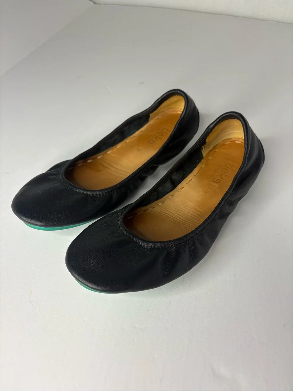 Black Tieks Leather foldable ballerina flats size 9